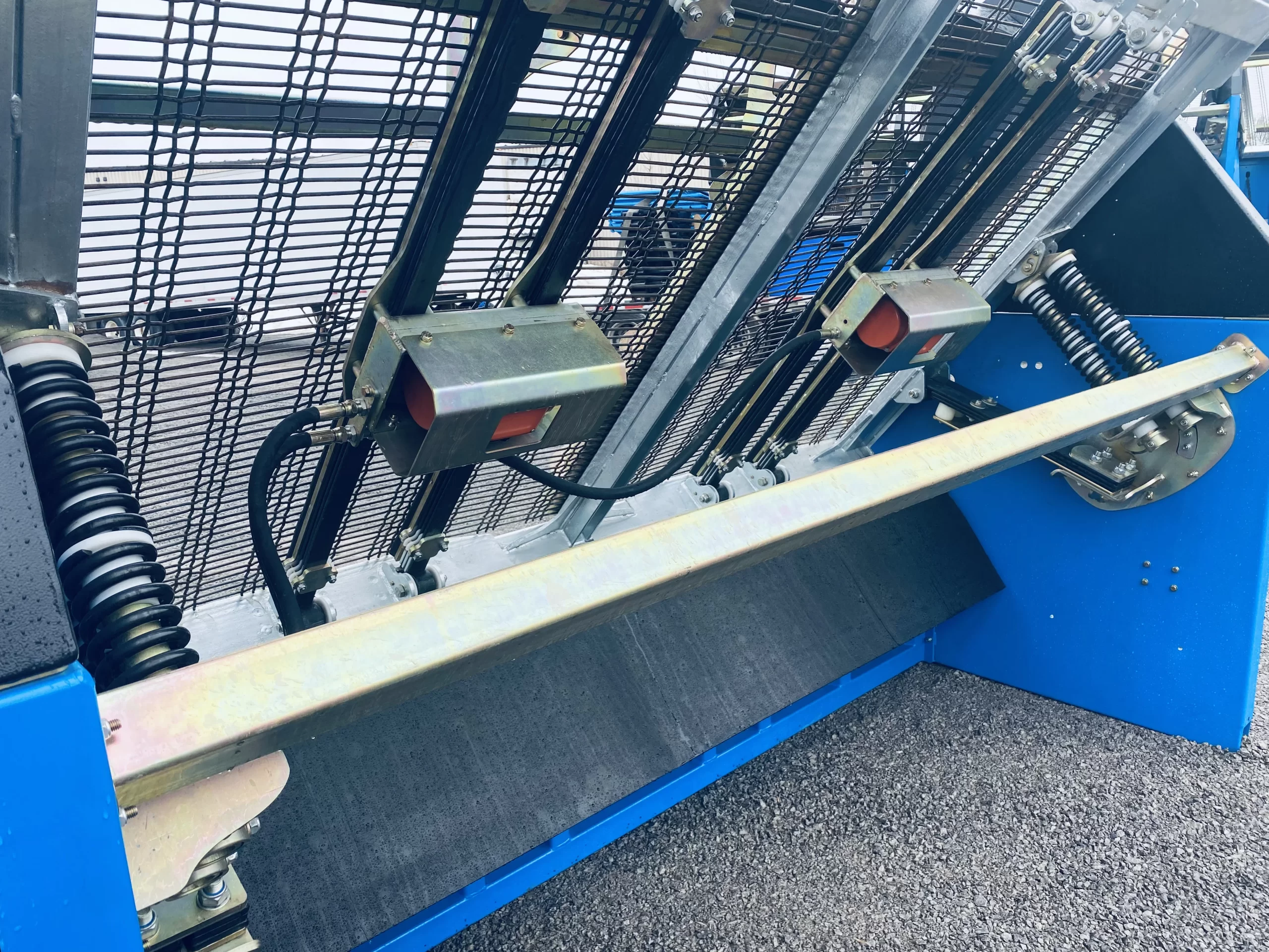 108 ProScreen vibratory motor detail